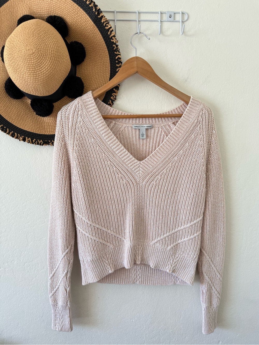 Cotton by Autumn Cashmere V-Neck Chunky Knit Sweater Size Medium